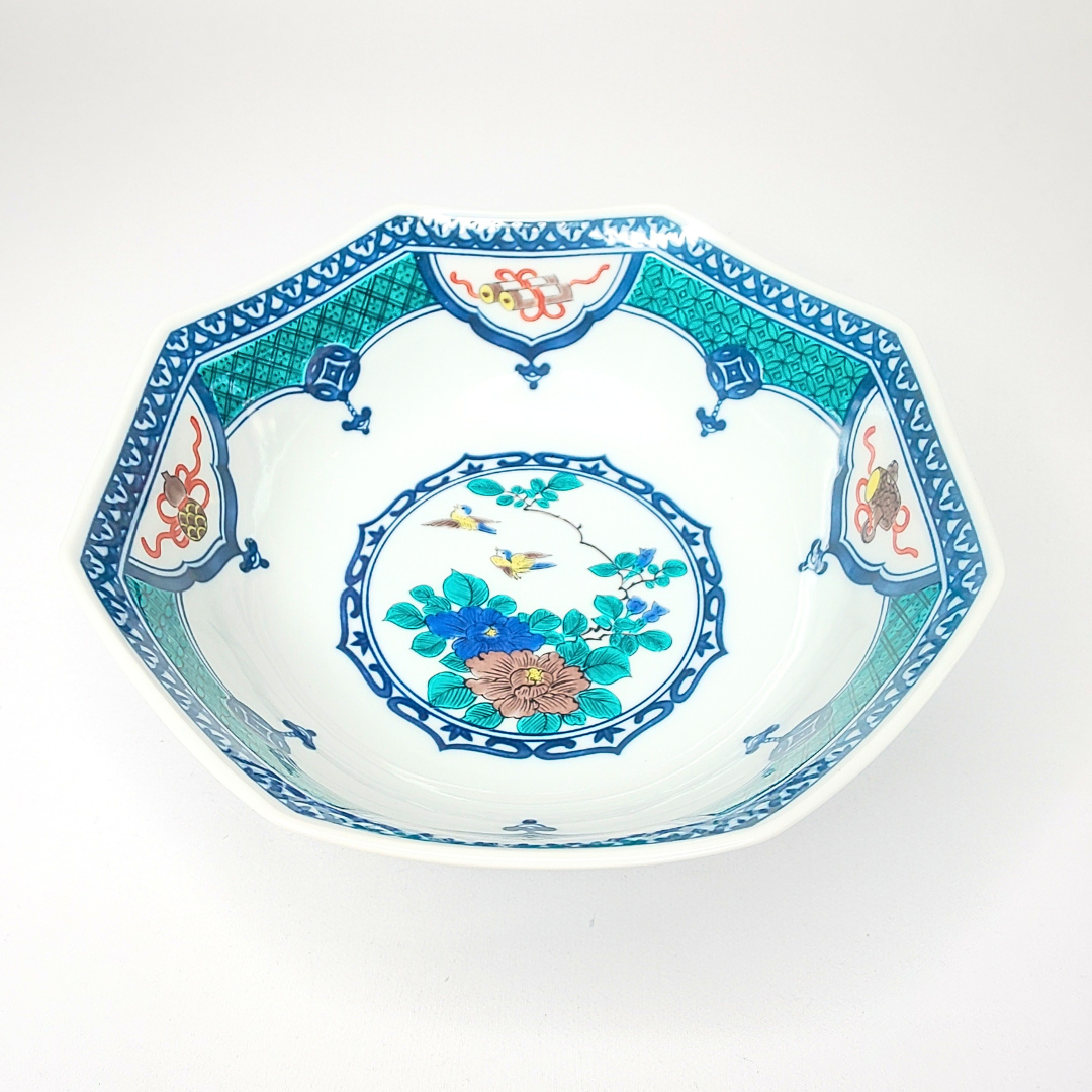 Plat Kutani-yaki Trésors et Oiseaux – Assiette creuse japonaise en porcelaine