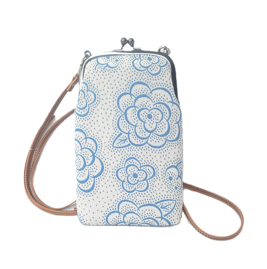 Sac à bandoulière en Tango-chirimen bleu – Motif Tsubaki Camélia